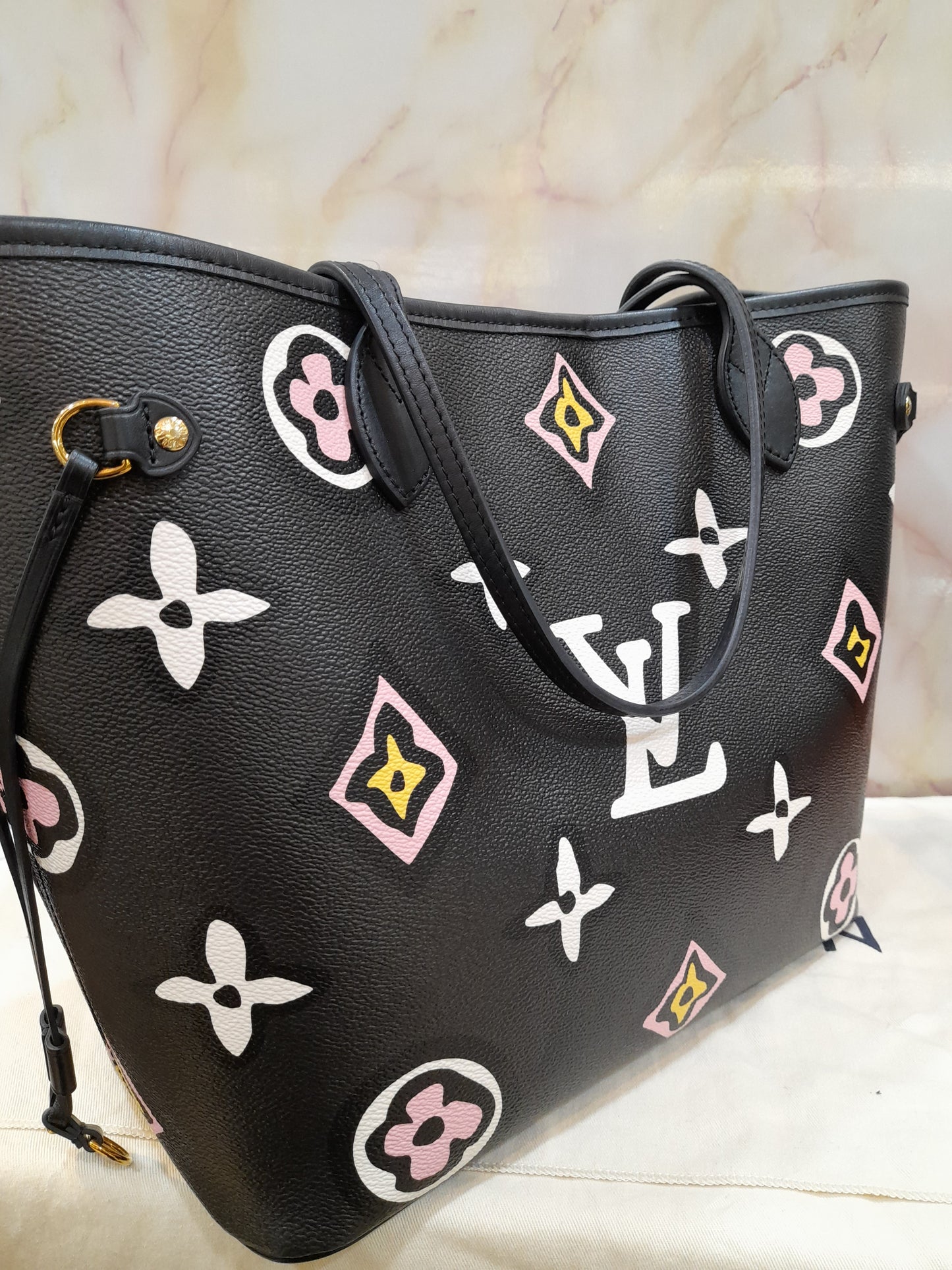 Lv Neverfull MM Wild Noir 2022 chip. Size 31x28x14cm