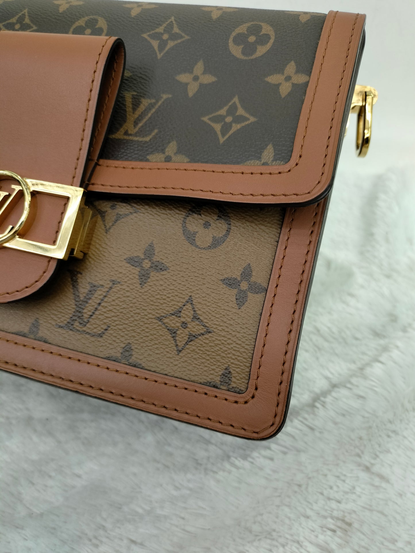 LV Dauphine MM Monogram Reverse 2020