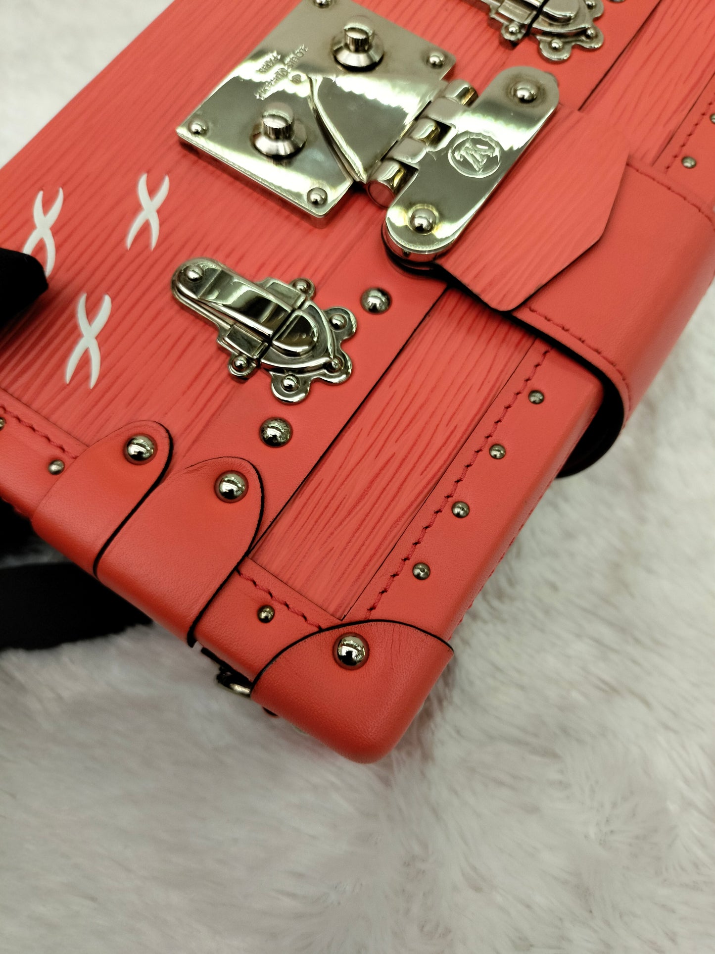 LV Petite Malle Trunk Epi Salmon 2016