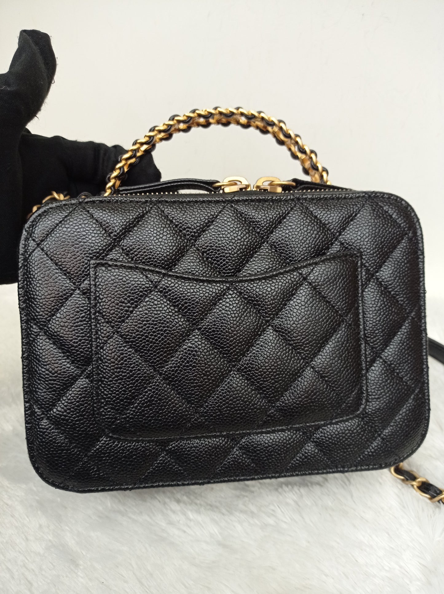 *Neverbeen Used* Chanel Pick Me Up Vanity Case Small Caviar Black GHW (CHIP)
