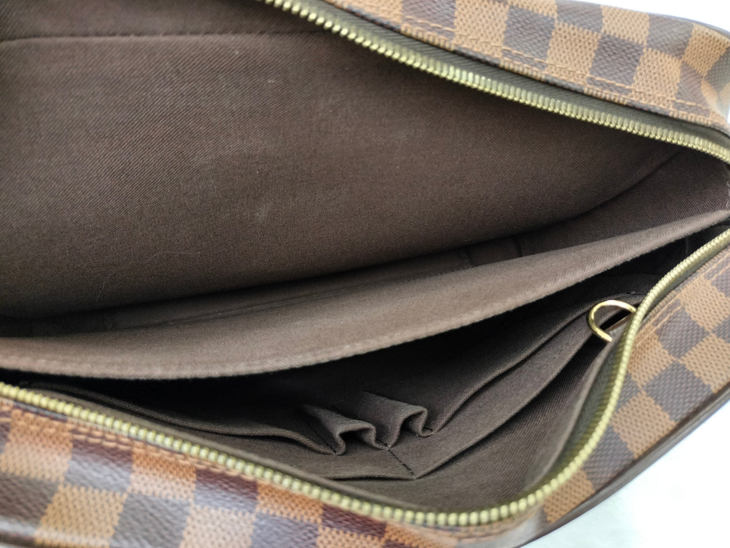 LV Shelton MM Damier 2012