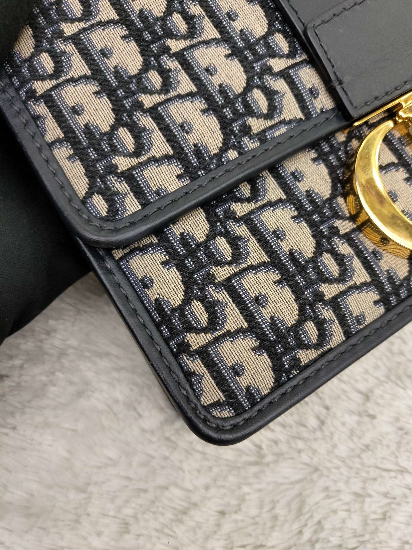 Dior Montaigne 30 Medium Oblique Navy GHW 2022