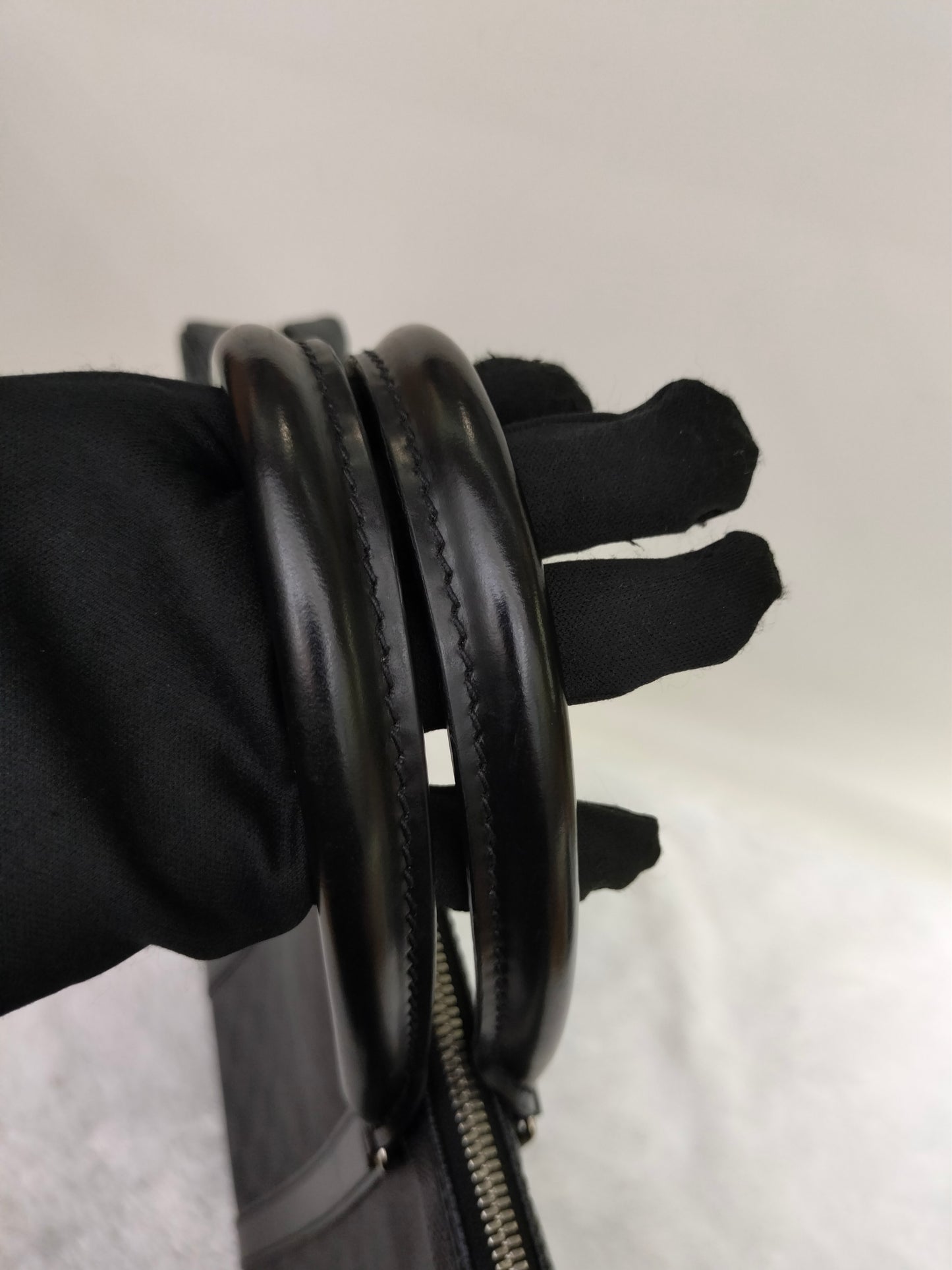 LV PDV Graphite 2016