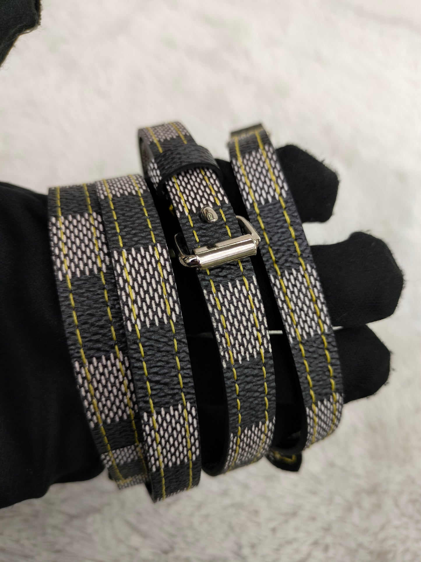 LV Valisette Vertical Damier Colour Noir 2019