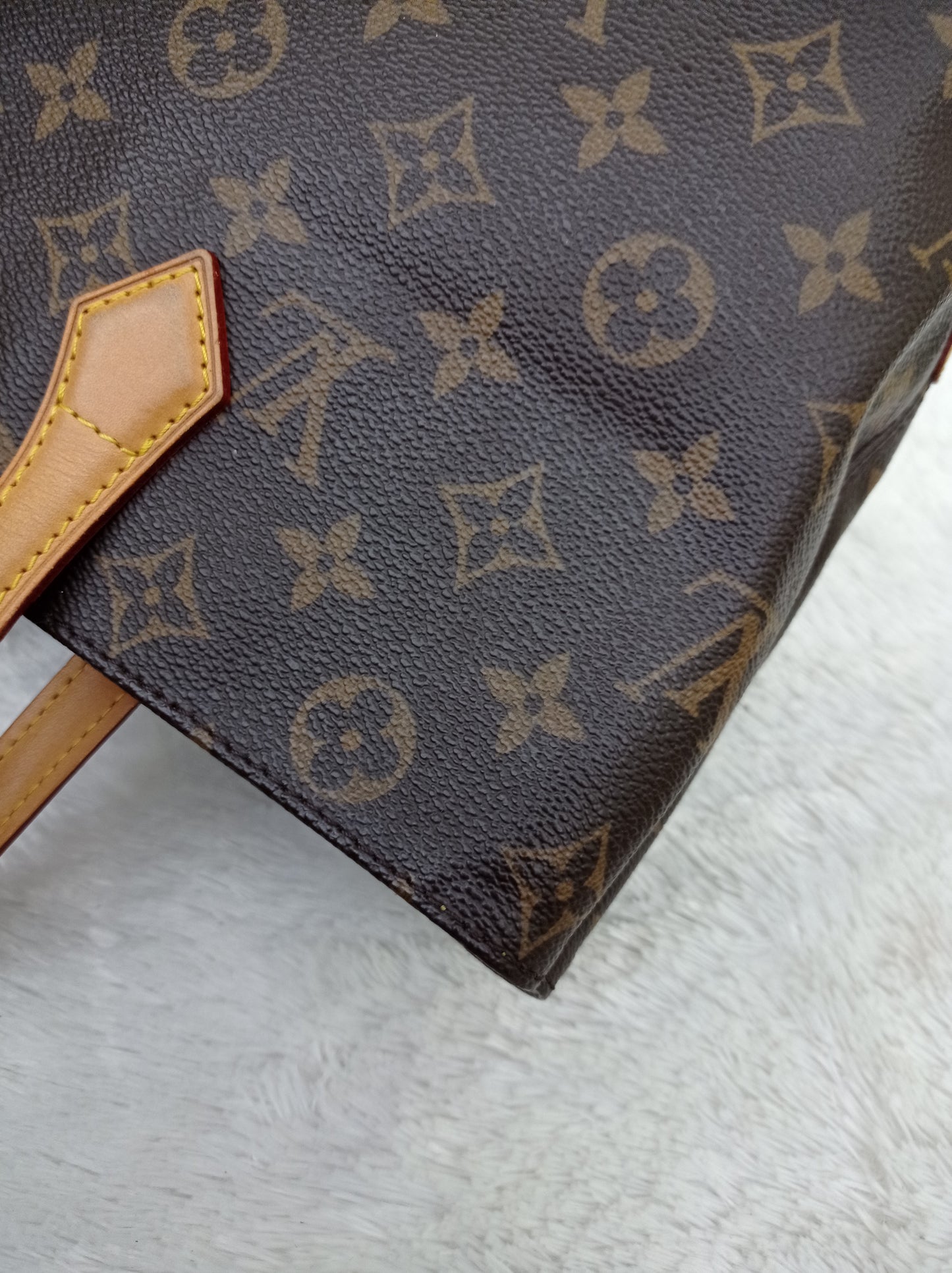 LV Wilshire PM Monogram