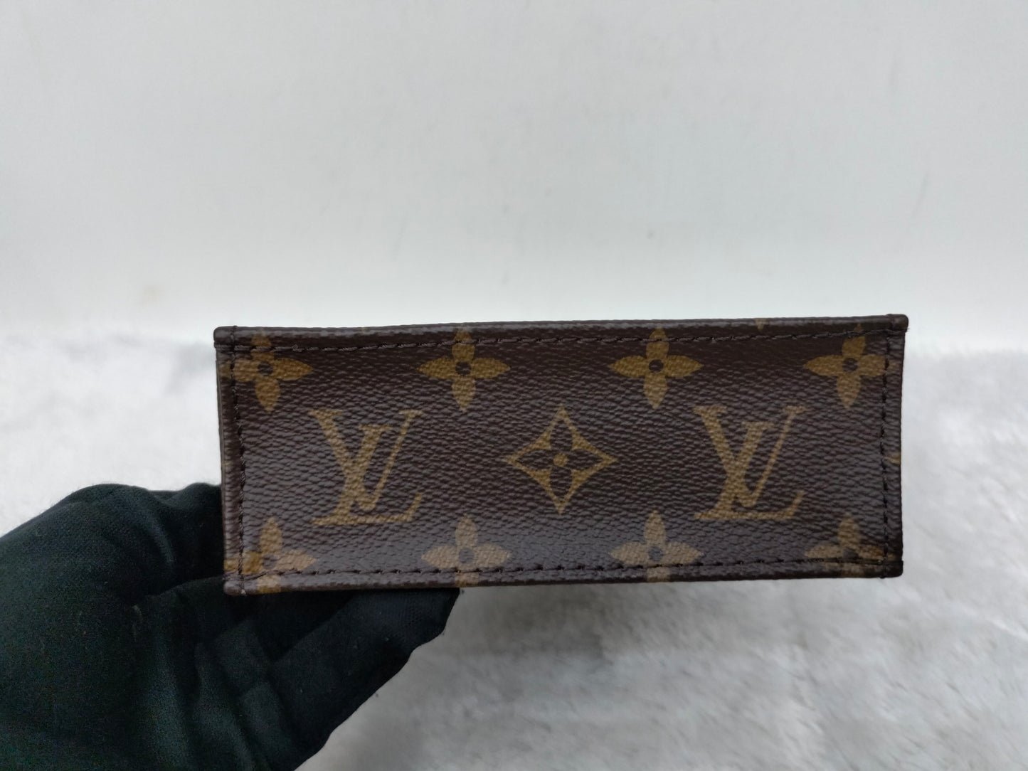LV Petit Sac Plat Monogram 2021 (CHIP)