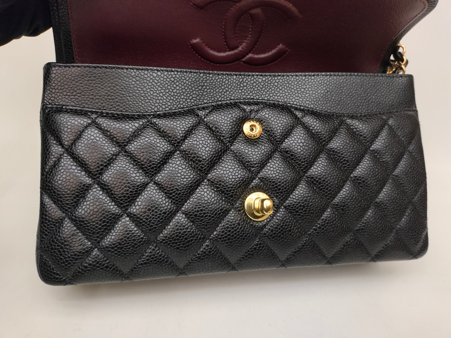 Chanel Medium Caviar Black GHW DF (CHIP)
