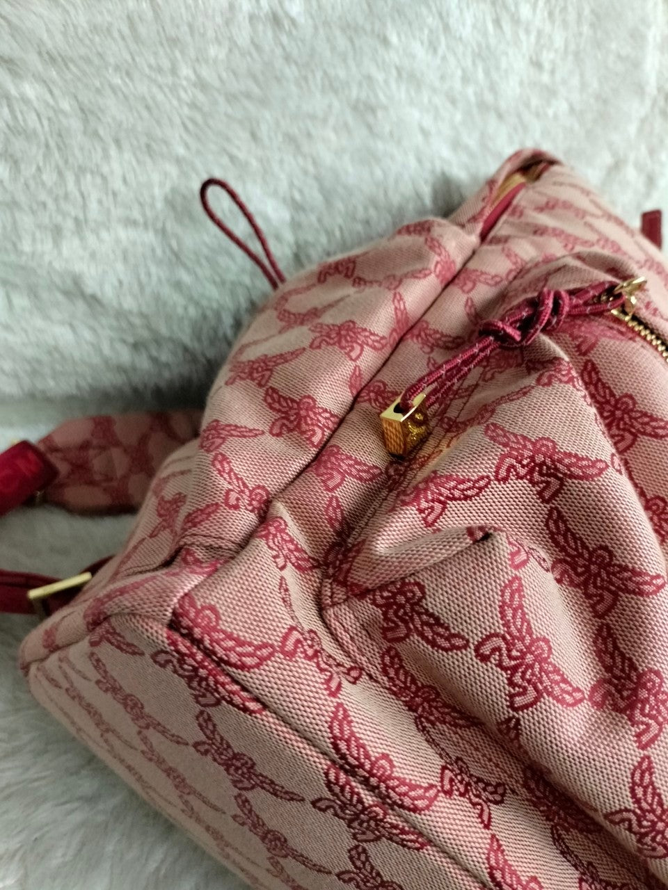 *Neverbeen Used* MCM Himmel Medium Backpack Lauretos Jacquard Red GHW 2024