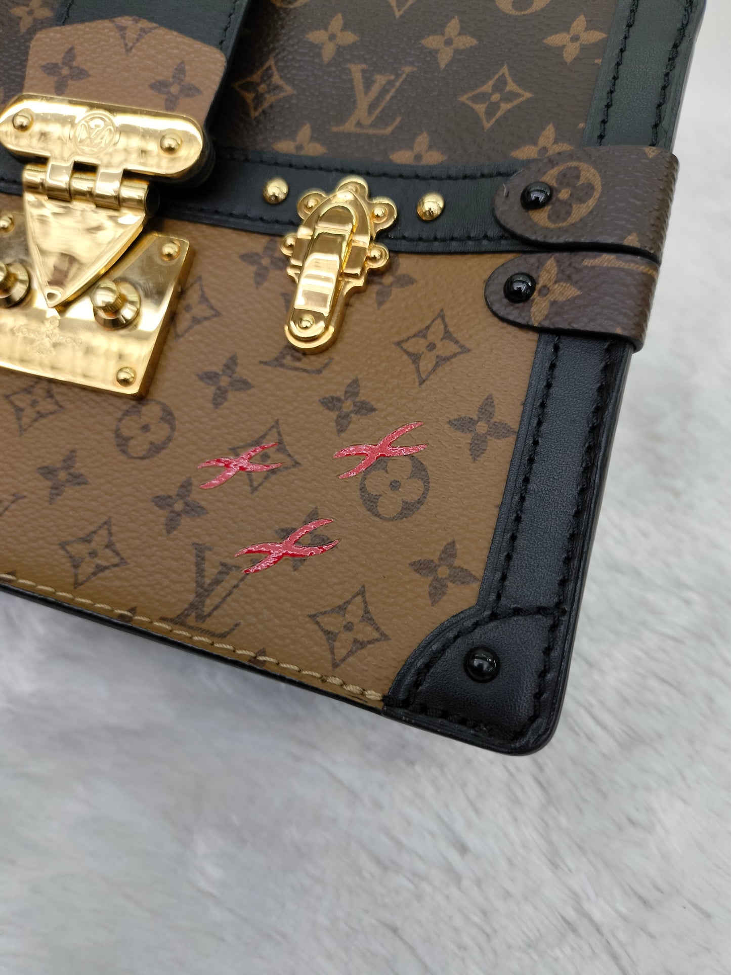 LV Trunk Clutch Monogram Reverse 2018