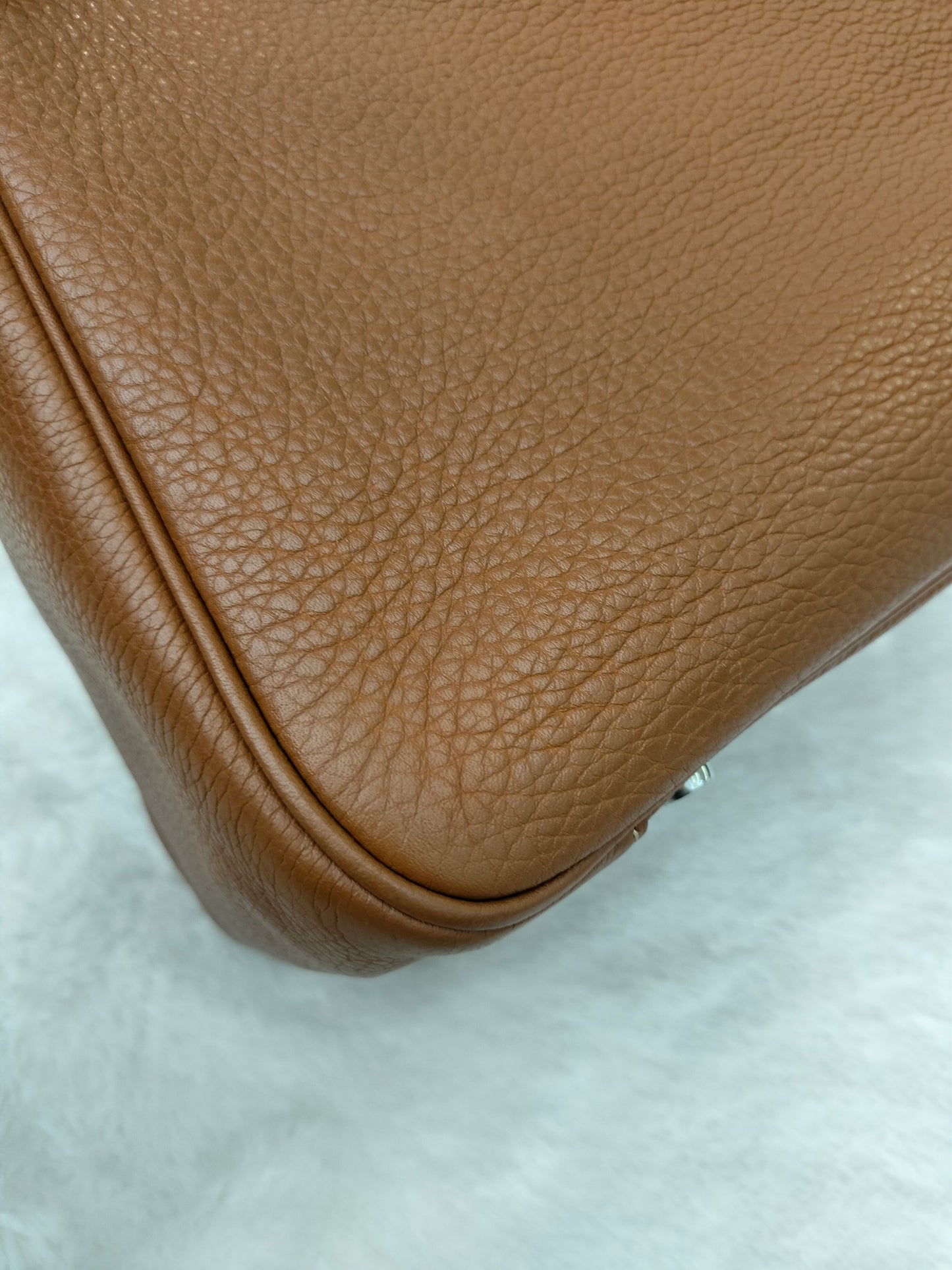 Lindy 34 Clem Gold PHW #L square