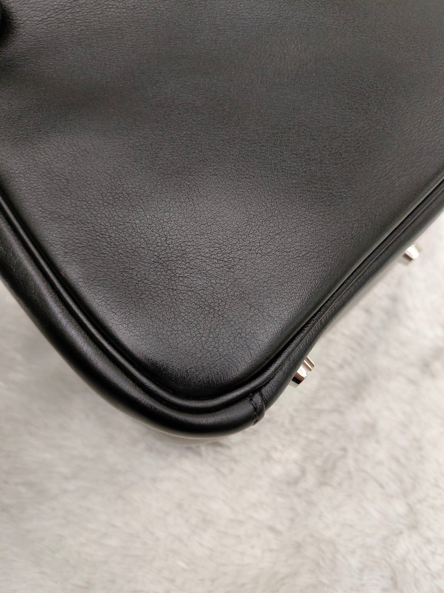 Lindy 26 Swift Black PHW #P square