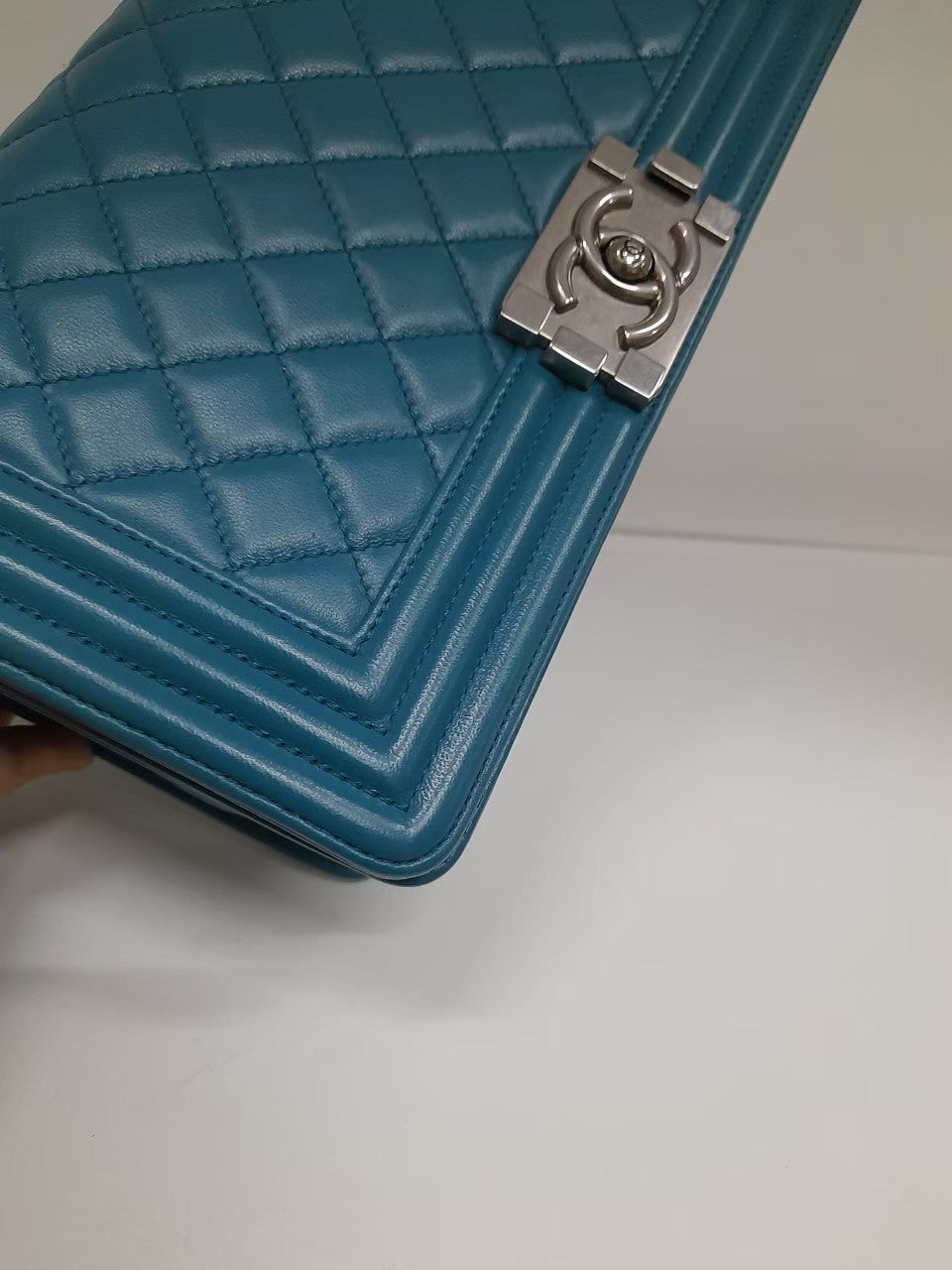 Chanel Boy 25 Lamb Blue RHW #19 Size 25x15x9cm