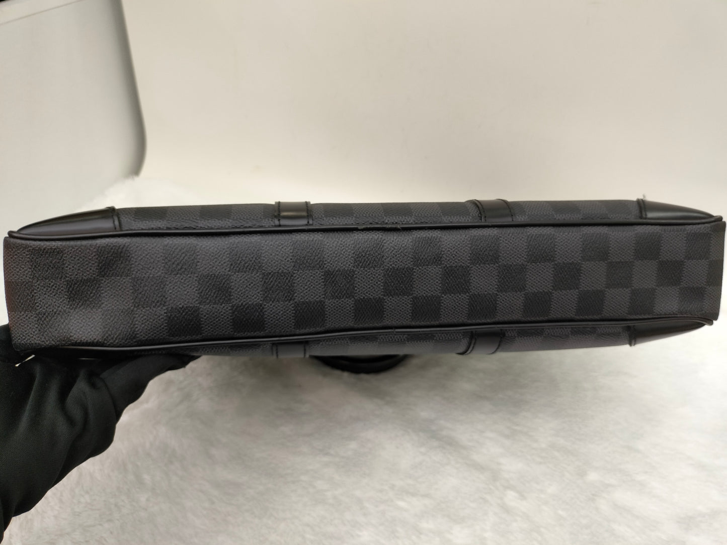 LV PDV Graphite 2016