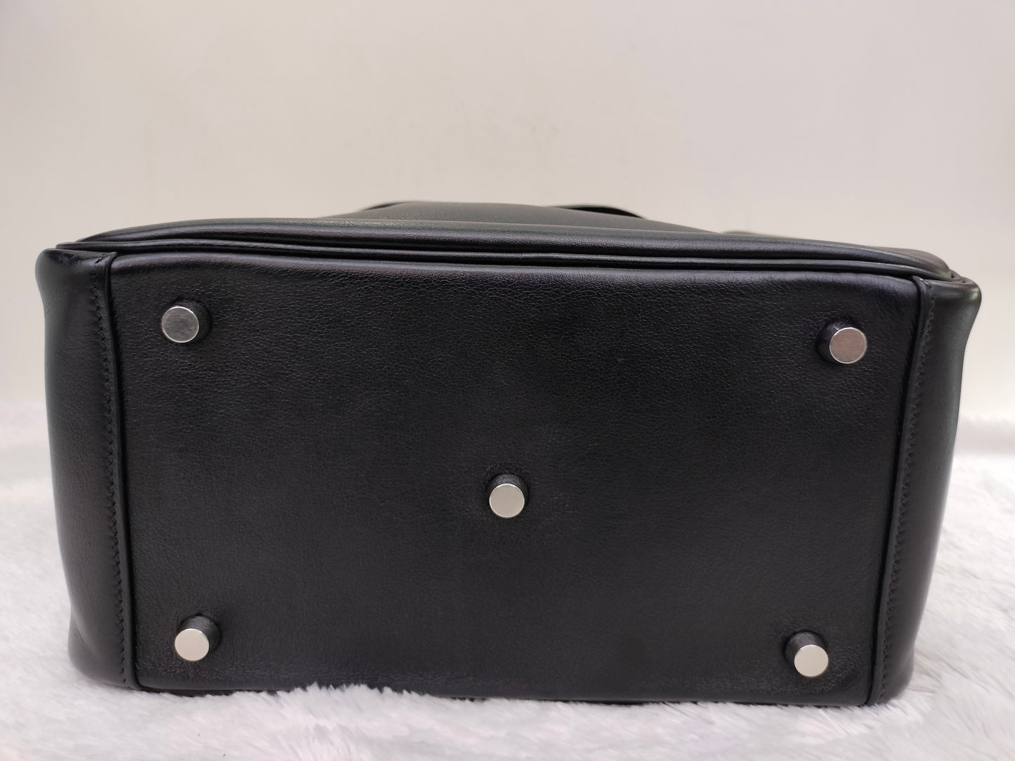 Lindy 26 Swift Black PHW #P square