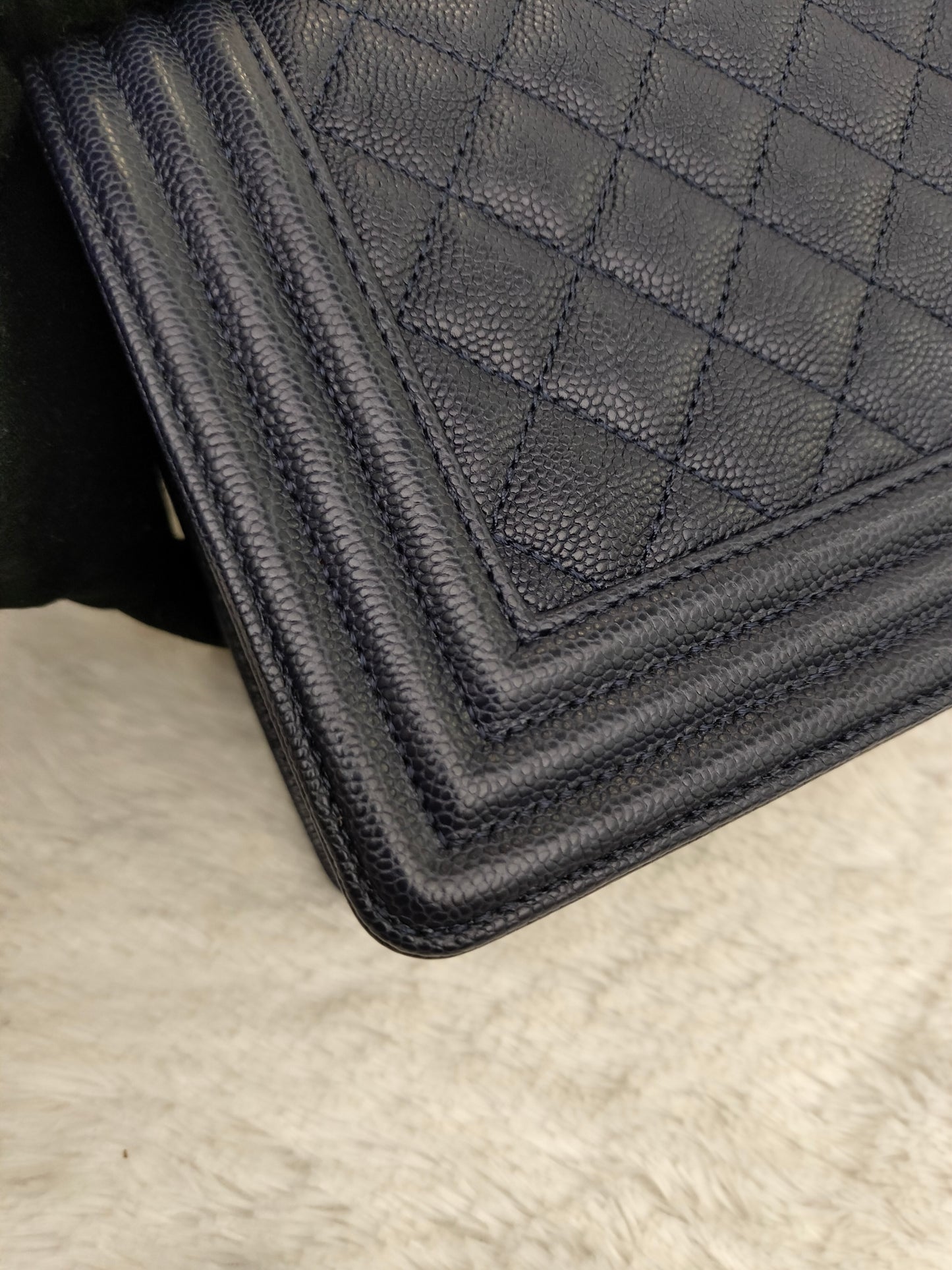Chanel Boy 25 Caviar Navy GHW #25