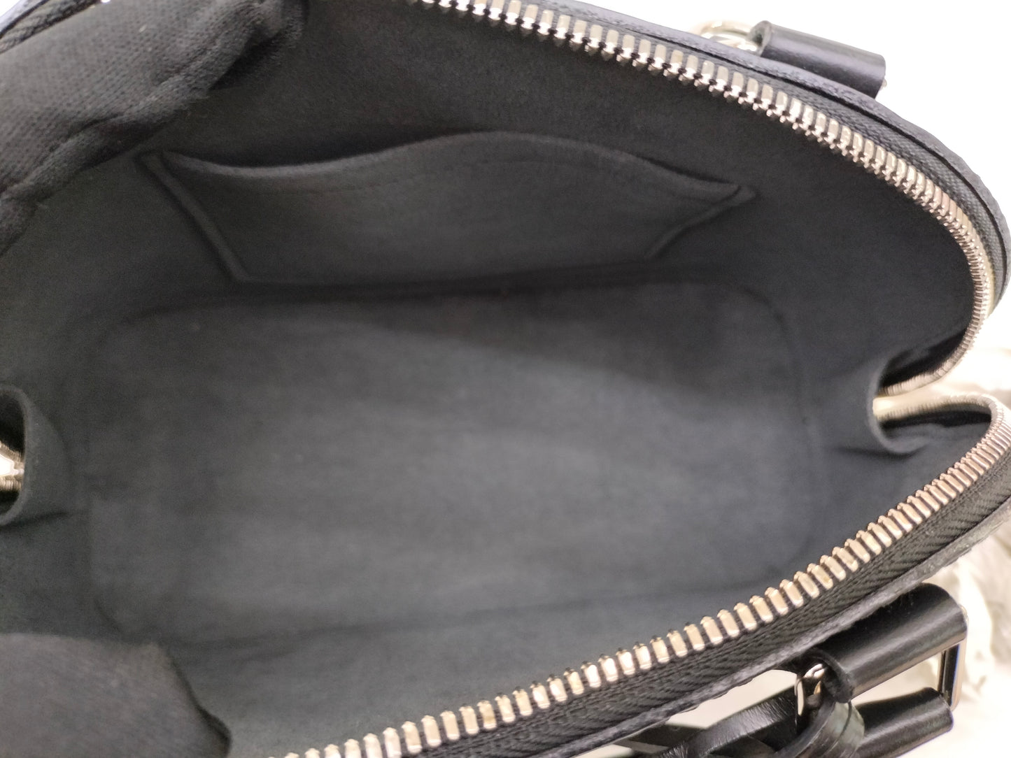 LV Alma BB Epi Noir 2020