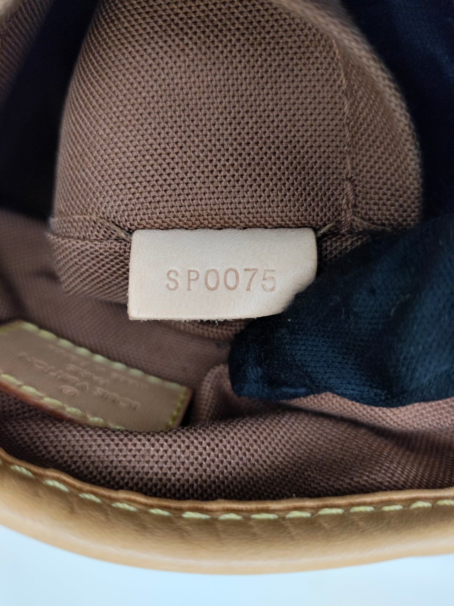 *Good Condition*
LV Batignoles PM Monogram