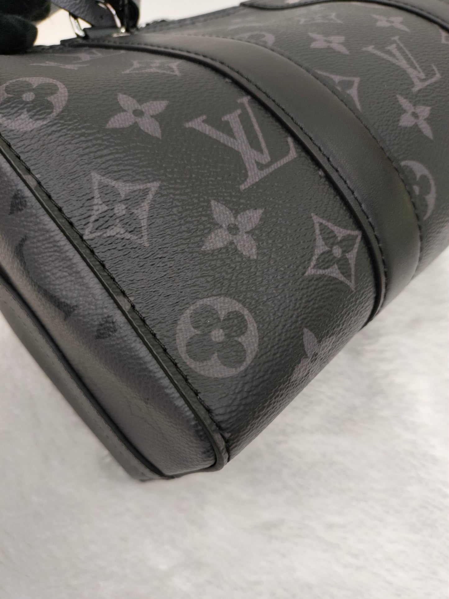 LV City Keepall Monogram Eclipse (CHIP)