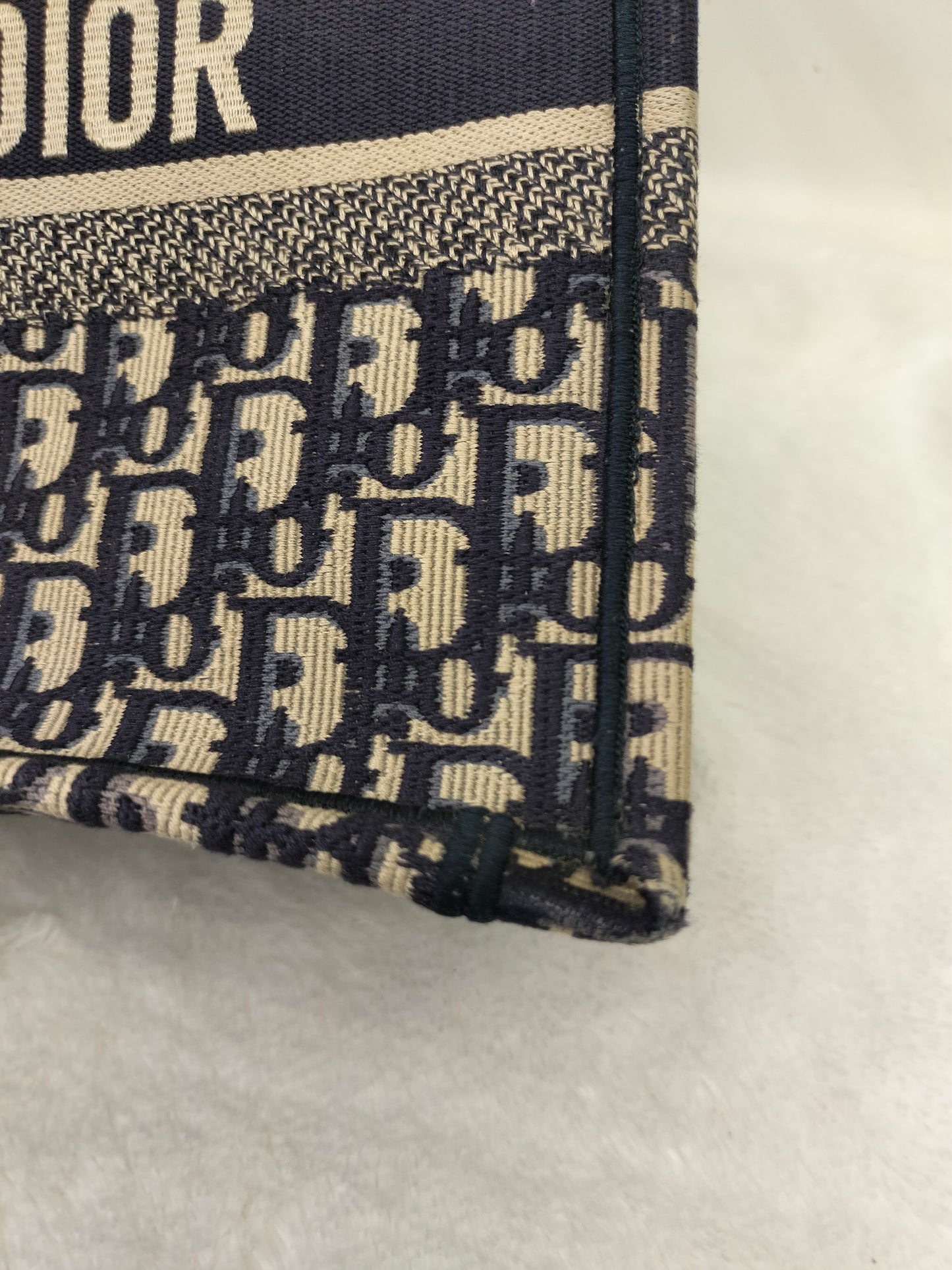 Dior Tote Book Medium Oblique Navy 2019