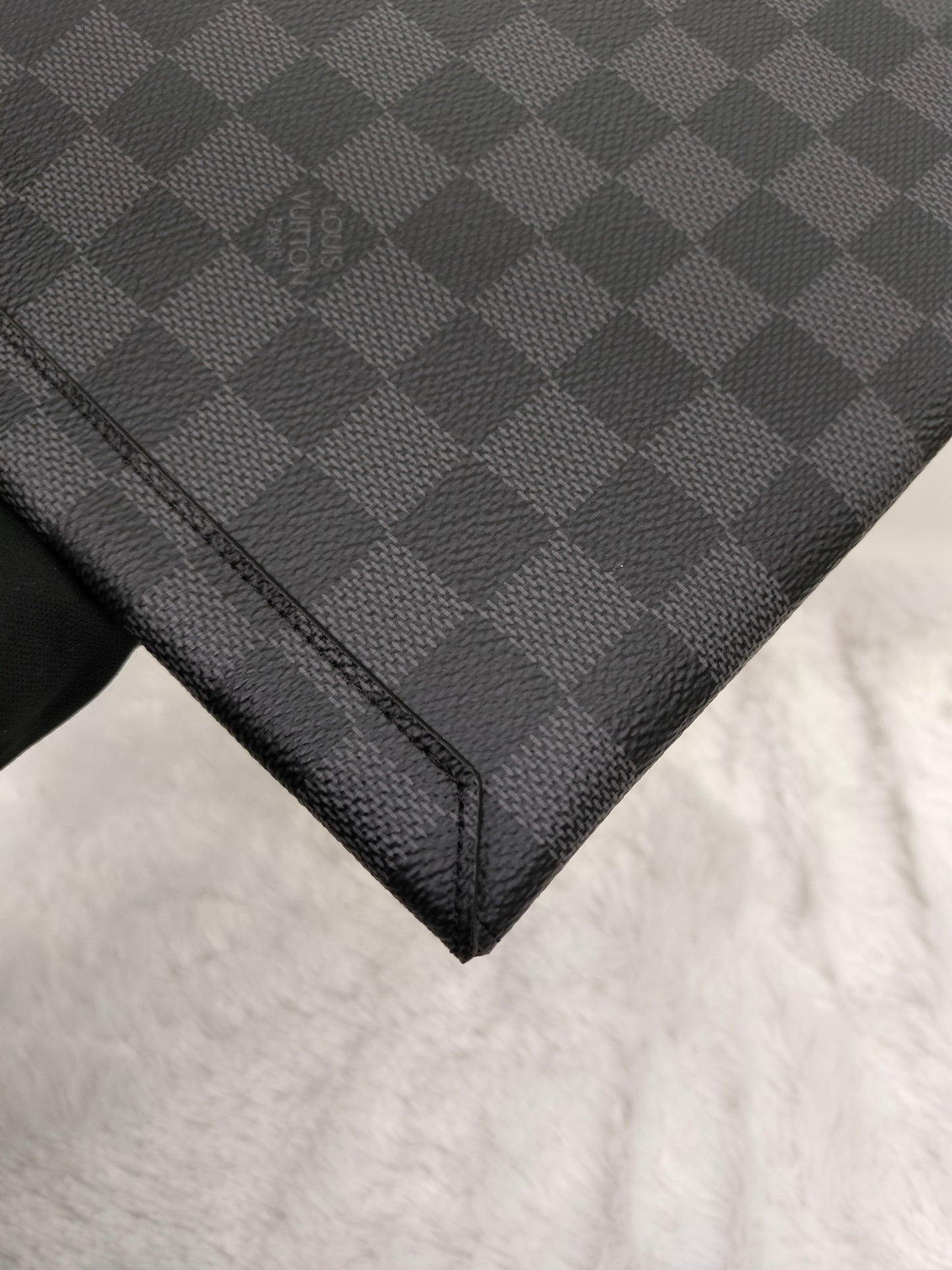 LV Alpha Pochette GM Portofolio Graphite