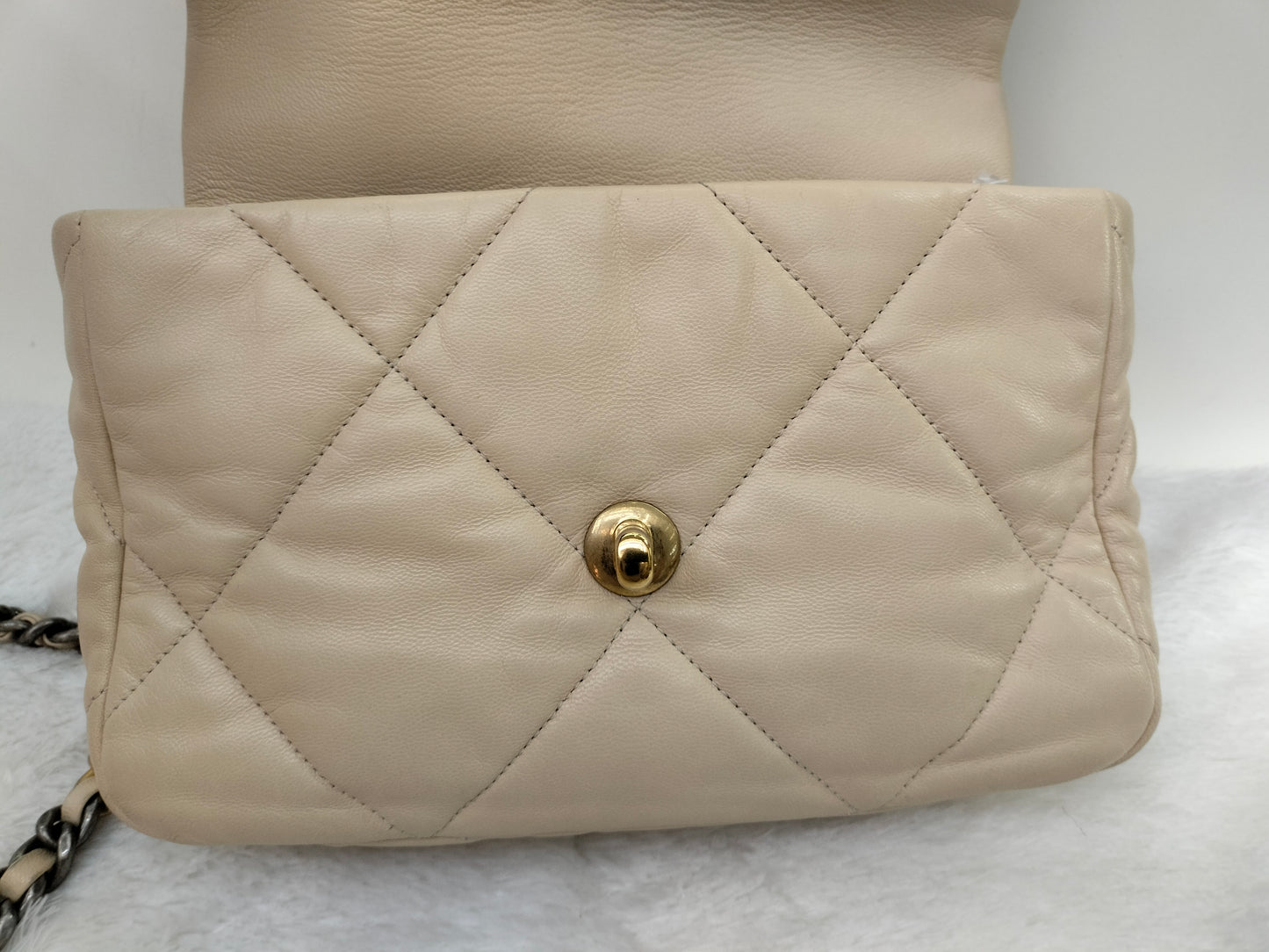 Chanel C19 Small Beige #28