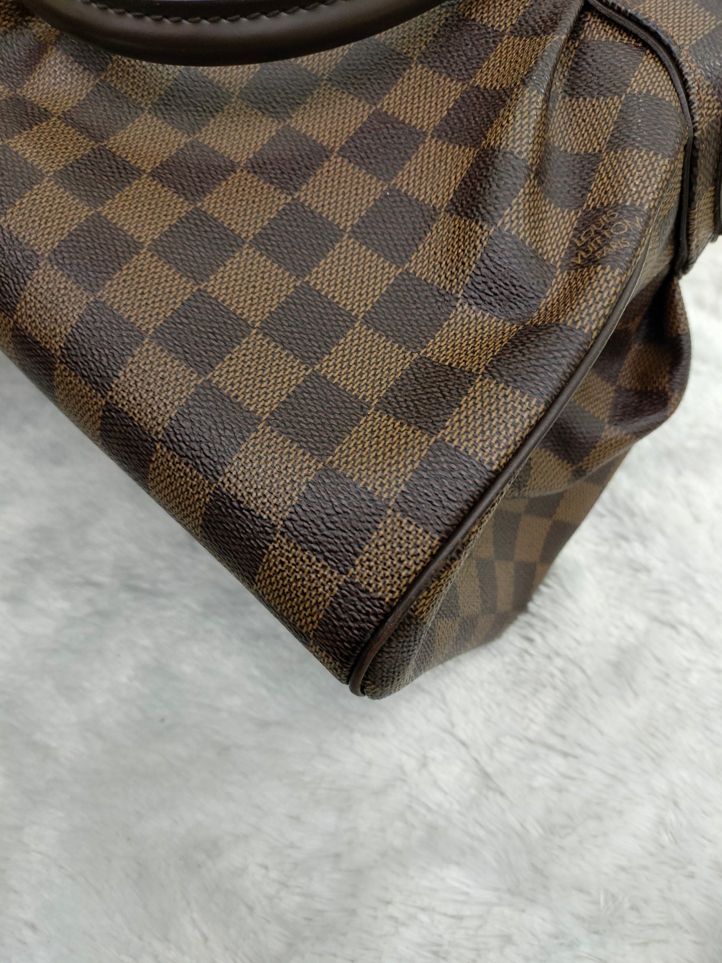 LV Trevi PM Damier 2009