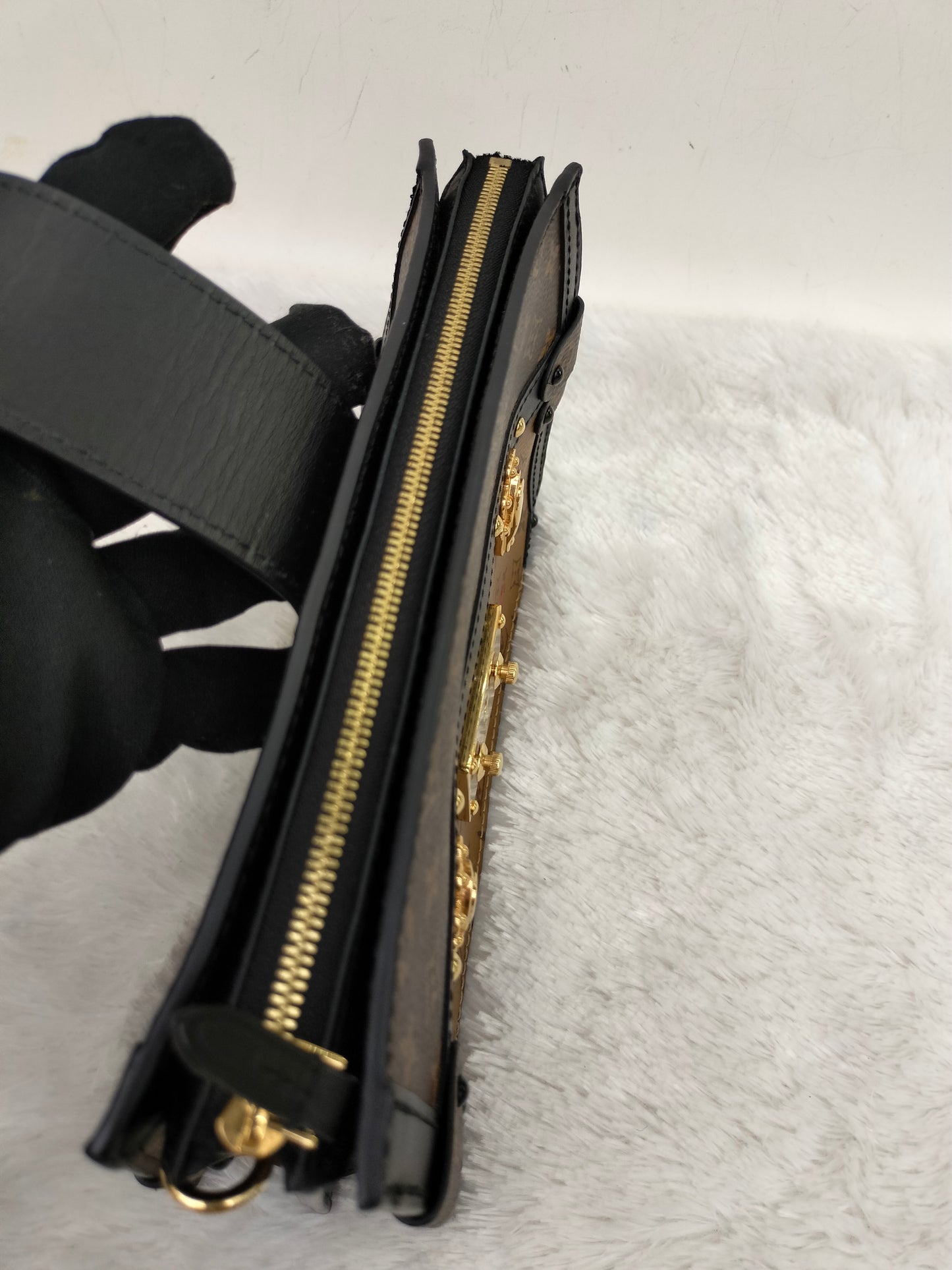 LV Trunk Clutch Monogram Reverse 2018