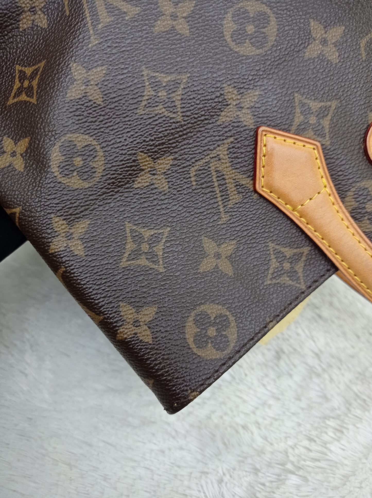 LV Wilshire PM Monogram