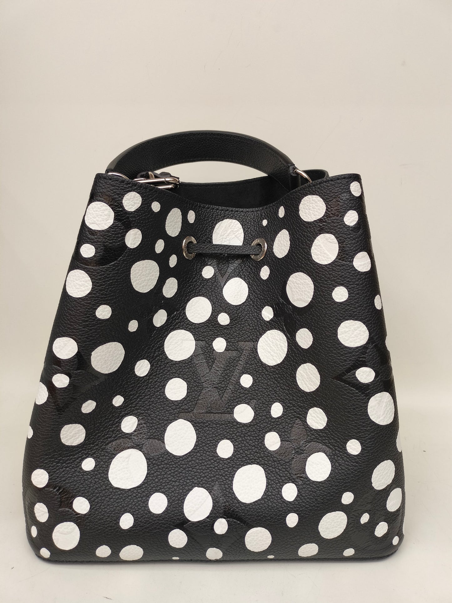 *NEW* LV Neo Noe X Yayoi Kusama Infinity Polkadot Black White (CHIP)