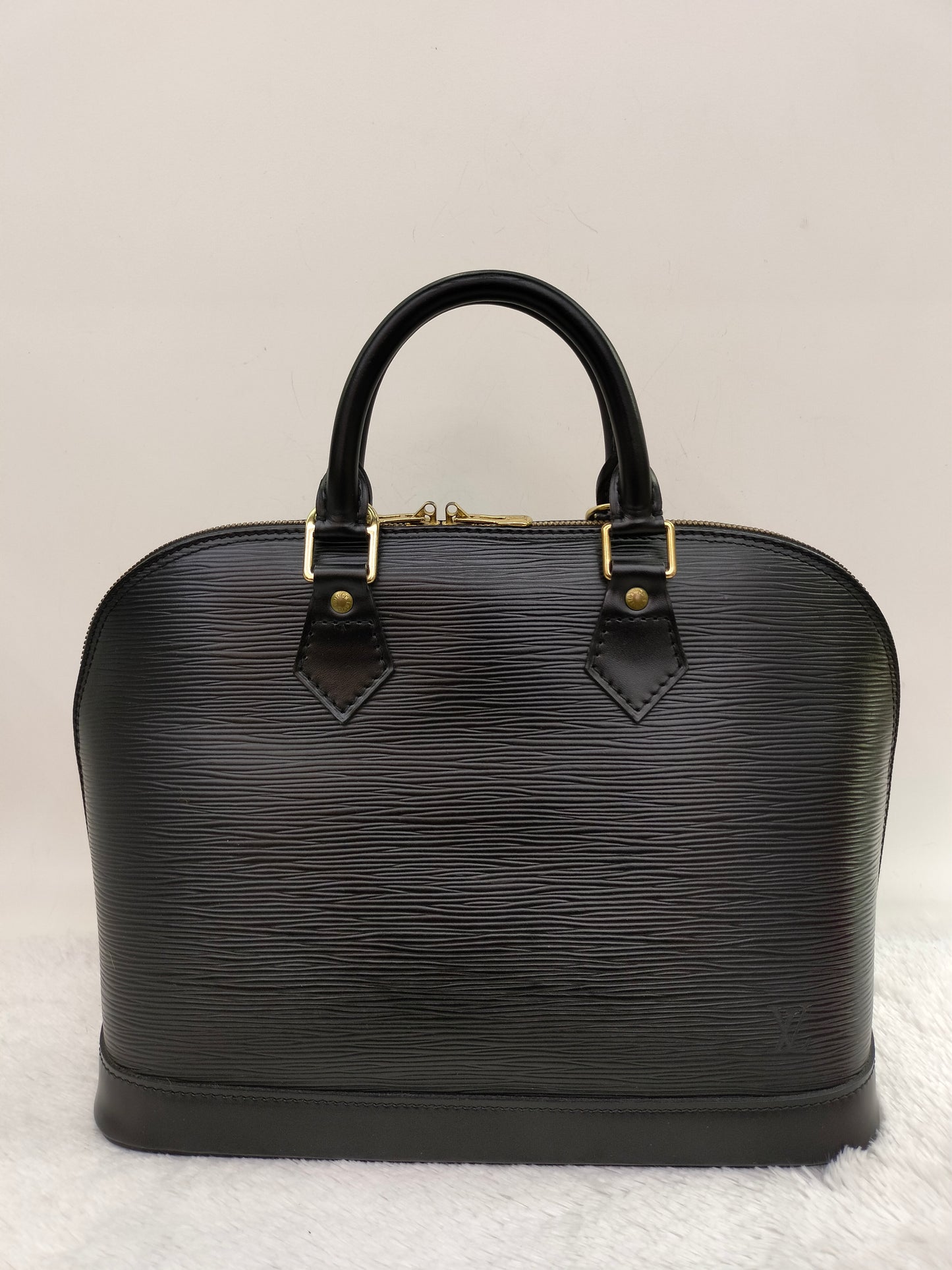 LV Alma PM Epi Black Vintage