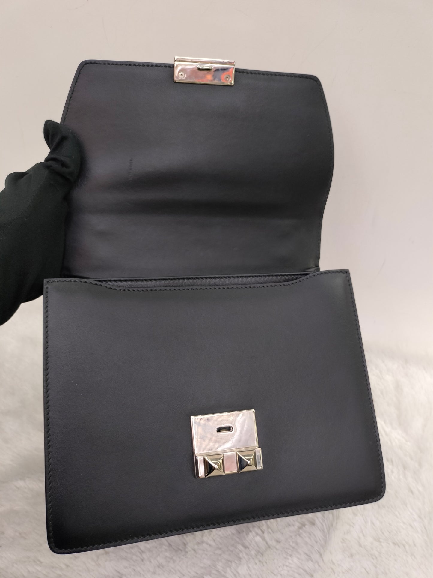 Prada City Calf Saffiano Nero Fuxia SHW