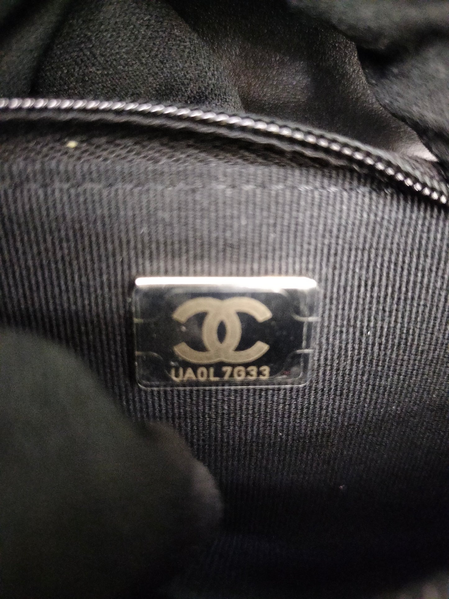 Chanel WOC Top Handle Lamb Black SHW (CHIP)