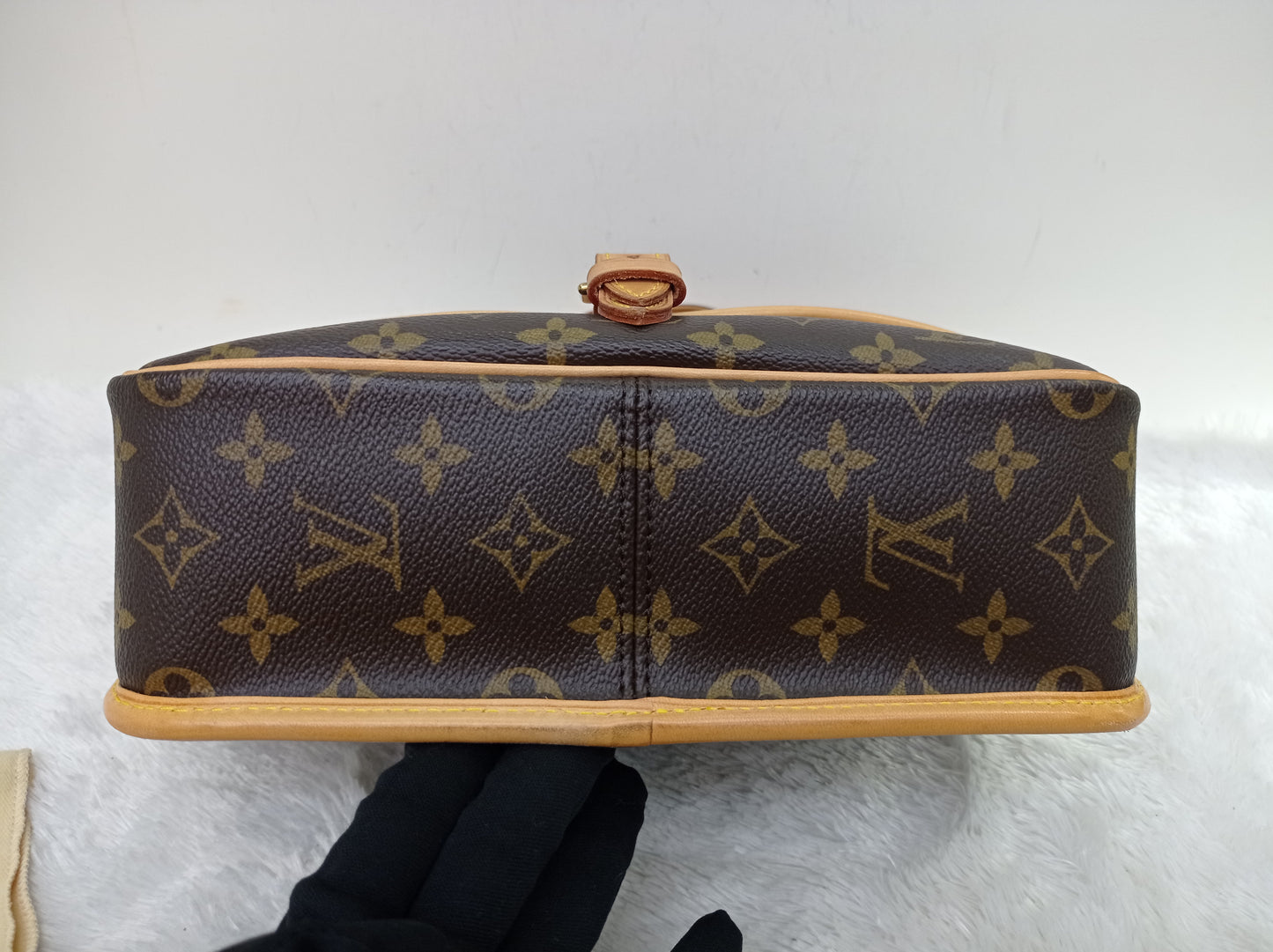 LV Sologne Shoulder Monogram