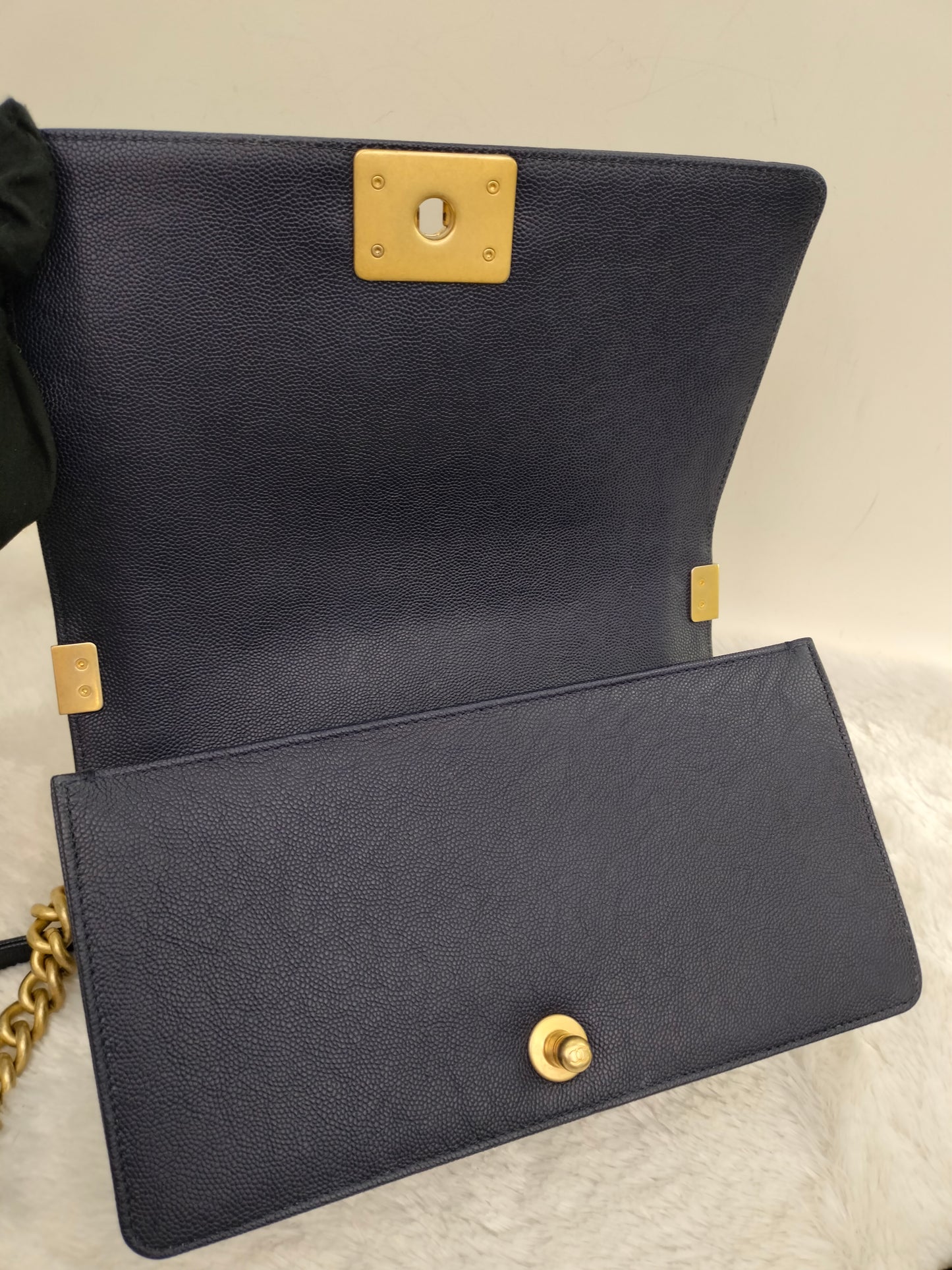 Chanel Boy 25 Caviar Navy GHW #25