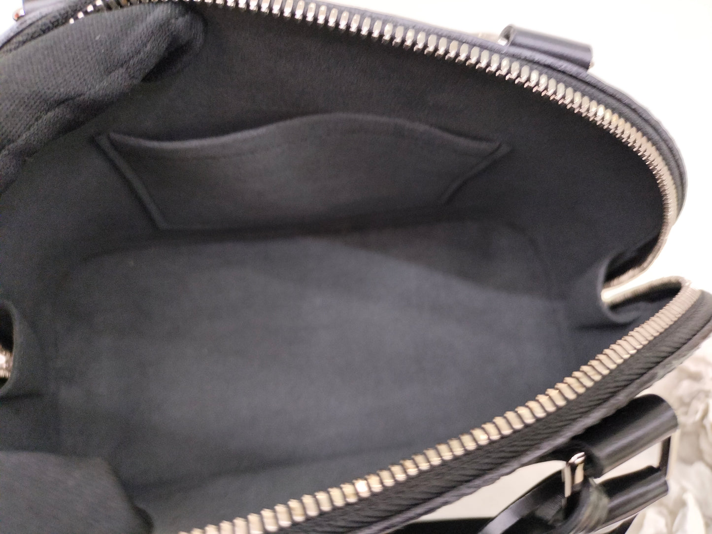 LV Alma BB Epi Noir 2020
