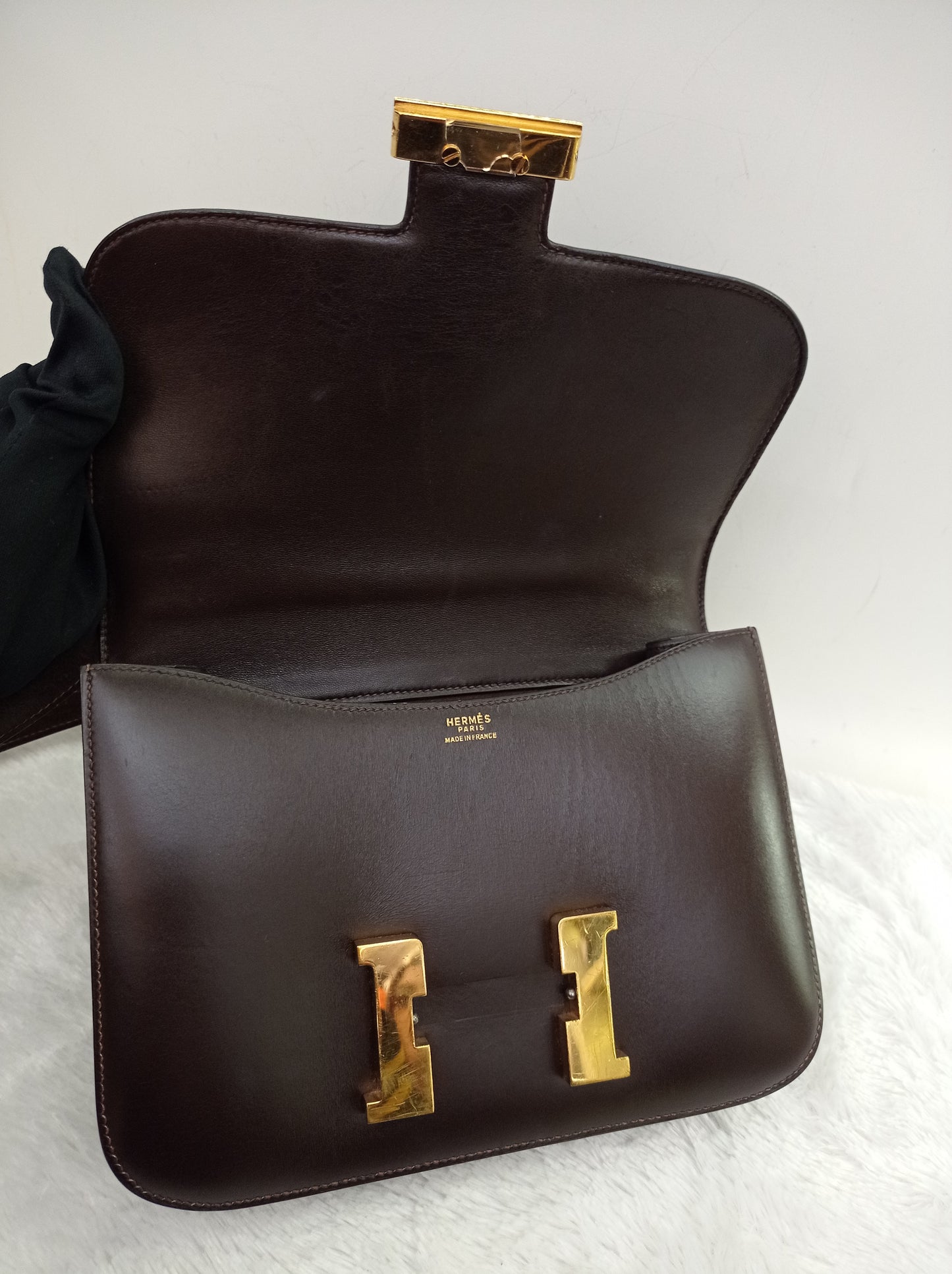Constance 23 Box Brown Vintage GHW #G circle