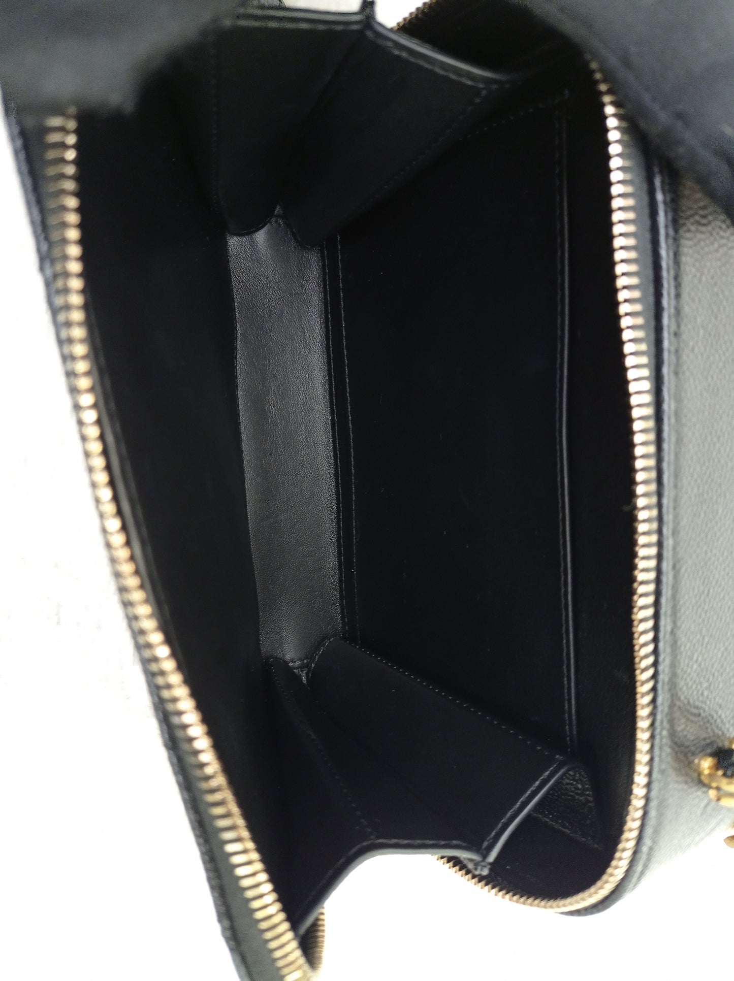 *Neverbeen Used* Chanel Pick Me Up Vanity Case Small Caviar Black GHW (CHIP)