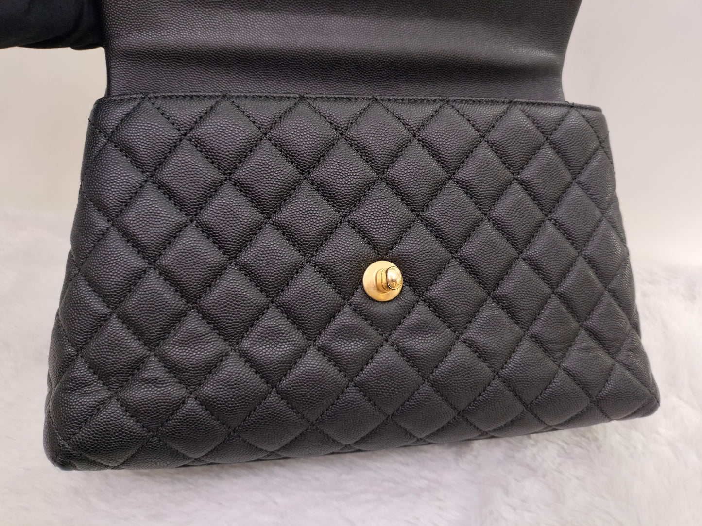 Chanel Coco Handle Medium Caviar Black GHW #25