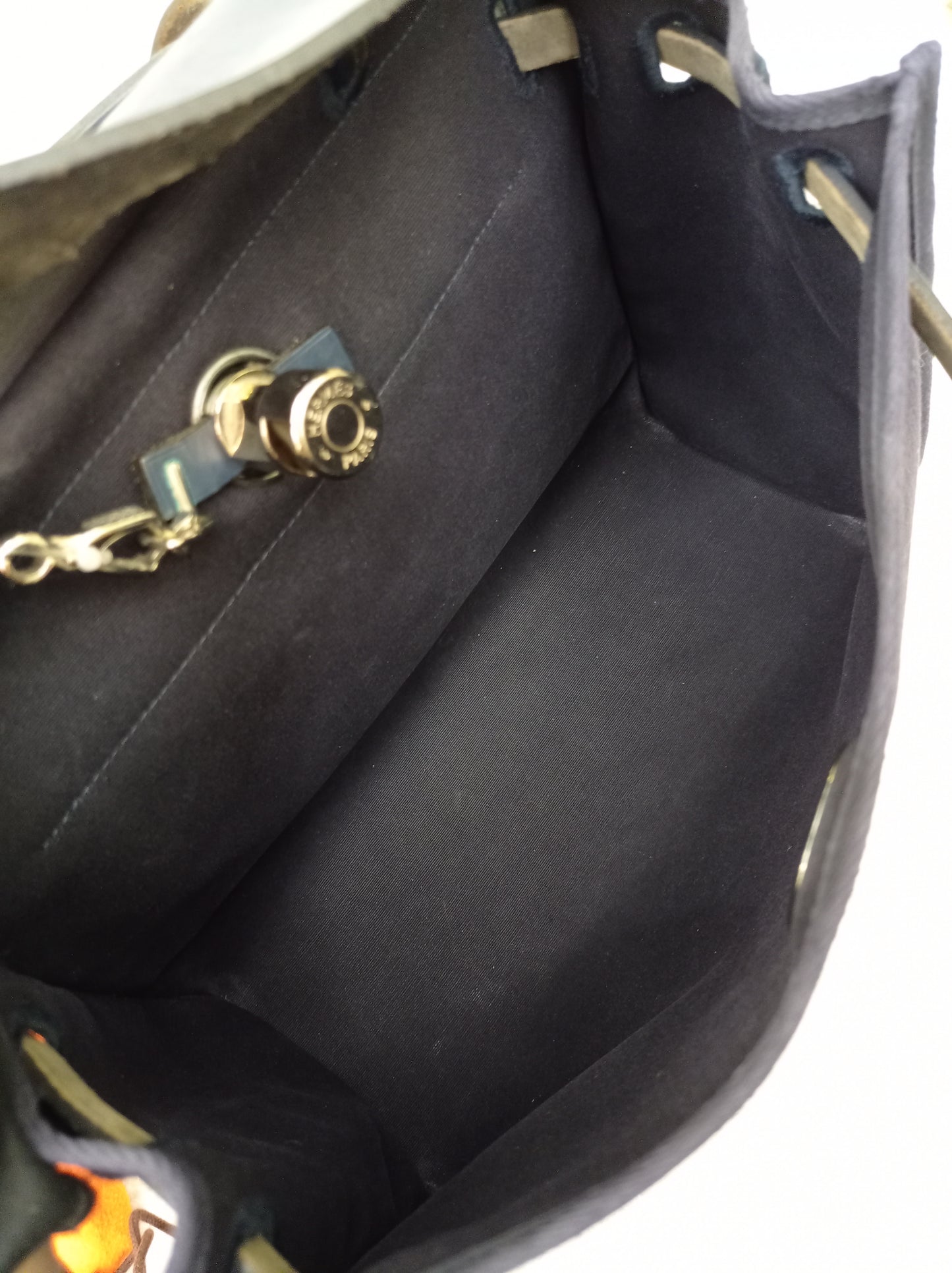 HB31 Canvas Navy PHW #F square