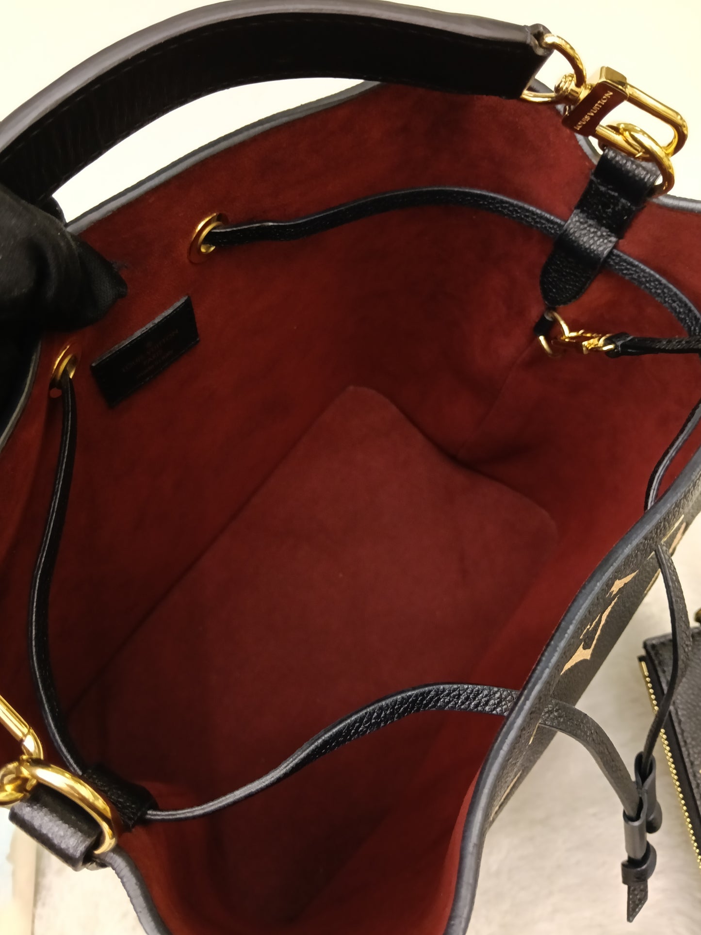 LV Neo Noe MM Monogram Empreinte Noir Creme (CHIP)