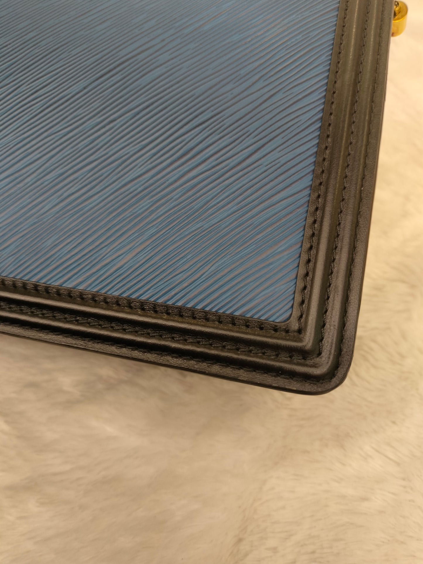 LV Dauphine NV MM Epi Navy Noir 2020