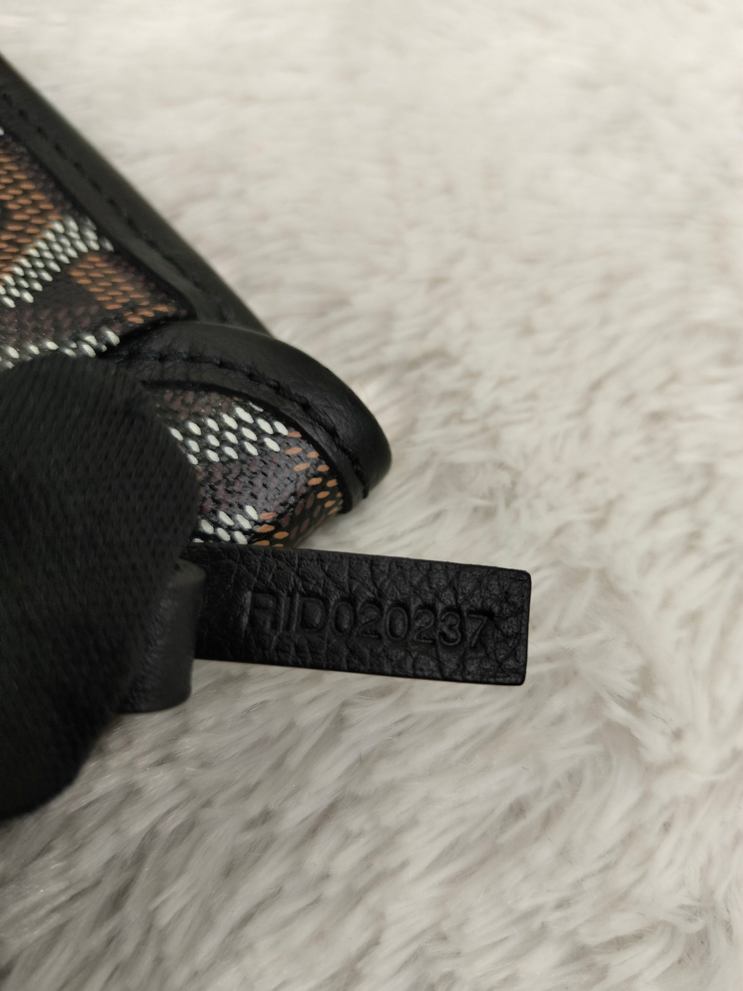 *Neverbeen Used* Goyard St Louis PM Noir 2023