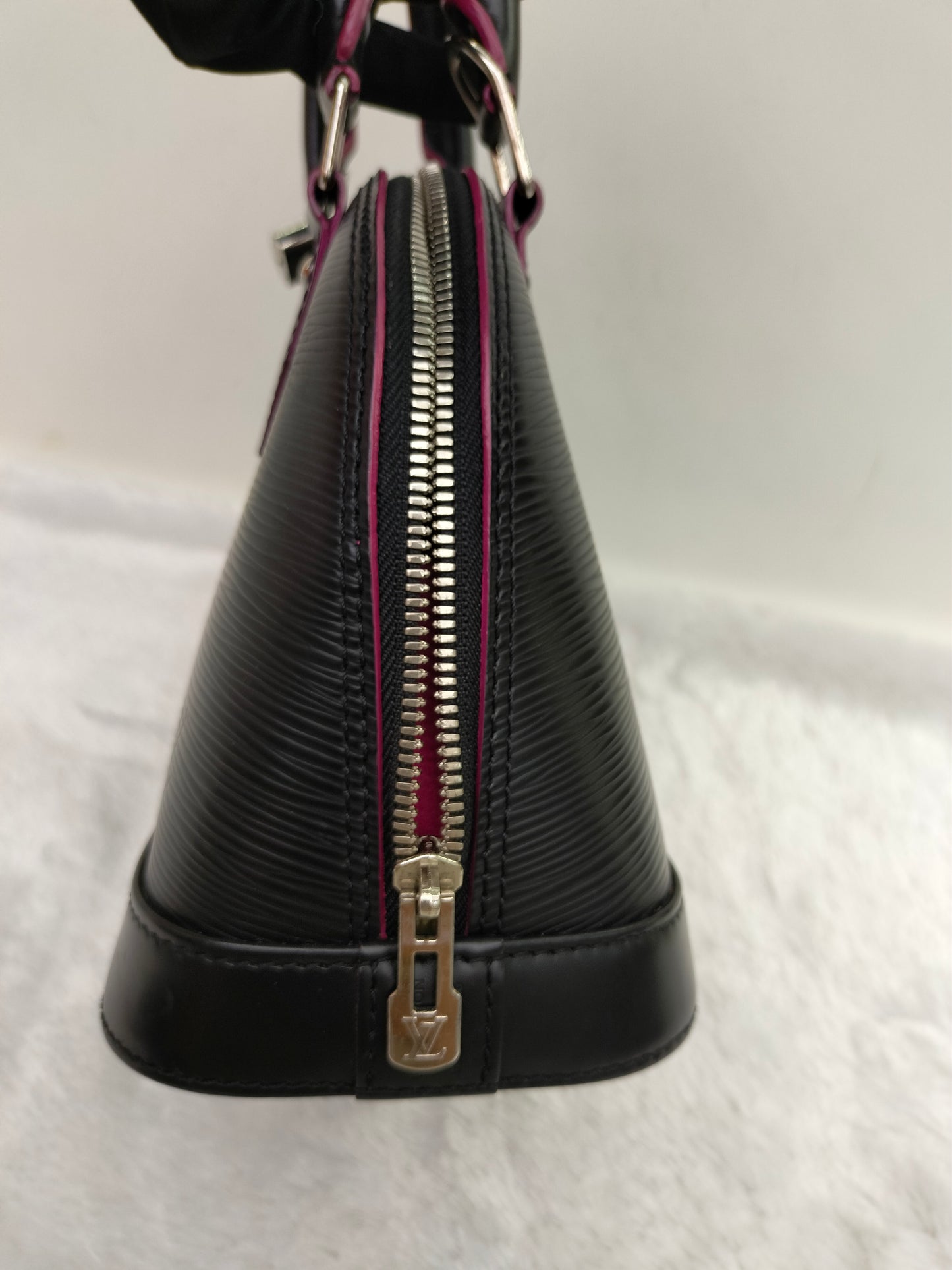 LV Alma BB Epi Black Pink 2017