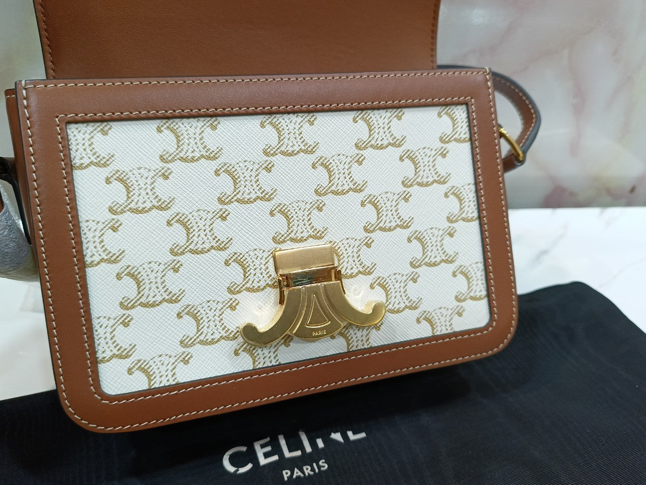 *Never been used* Celine Triomphe White Teen GHW 2022