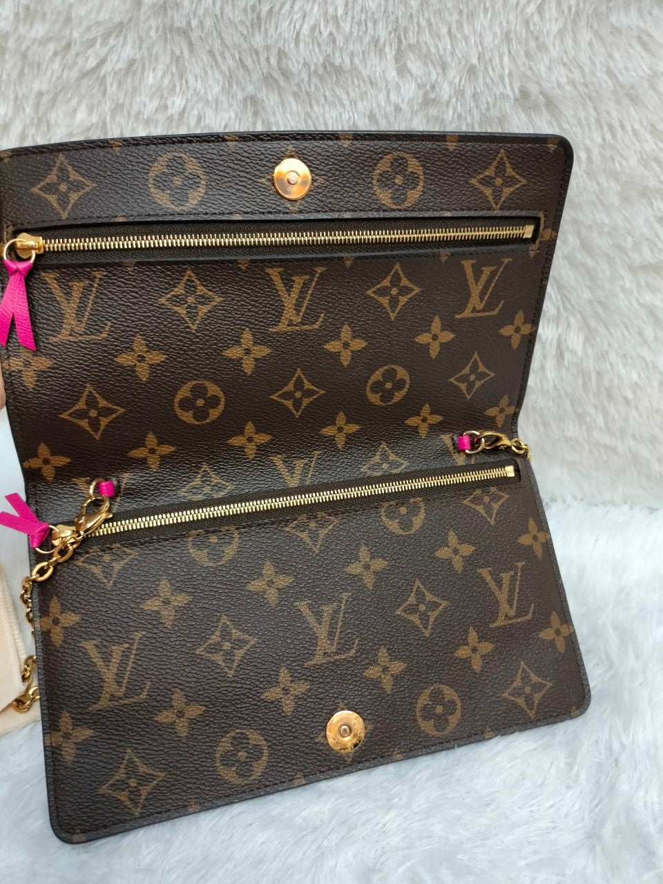 LV Weekend Pochette Monogram Skiing Bears Xmas 2018