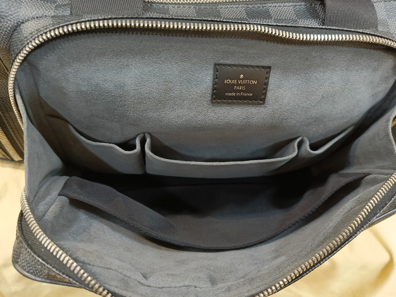 LV Icare Camera Bag Graphite 2010