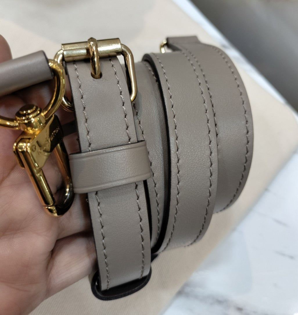 LV Bandou 25 Monogram Empreinte Gris Tourtelle 2023