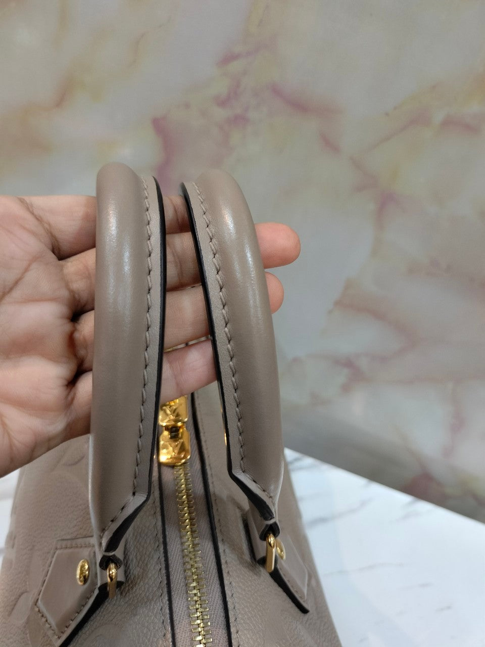 LV Bandou 25 Monogram Empreinte Gris Tourtelle 2023