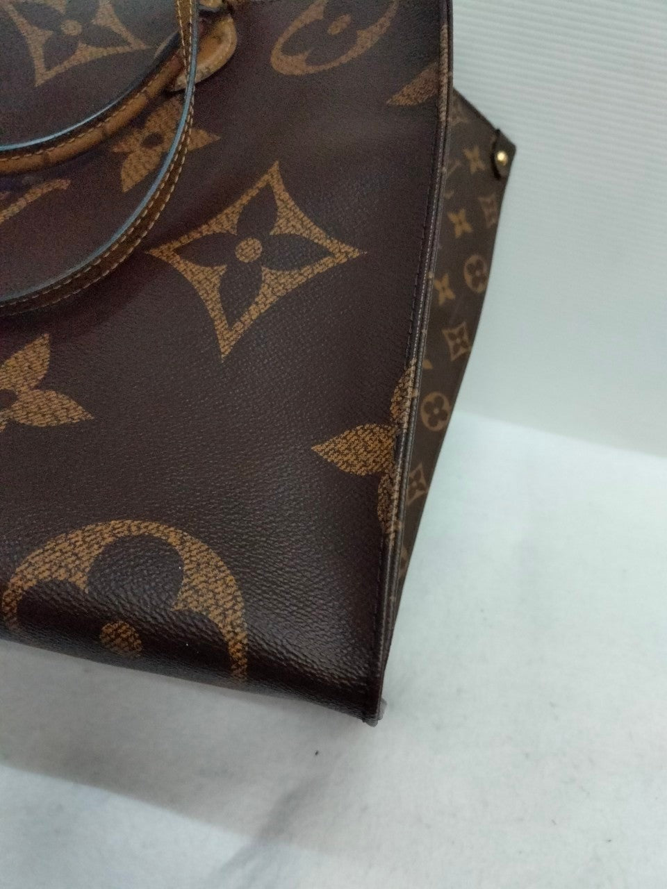 Lv Onthego GM Monogram Giant Reverse 2019