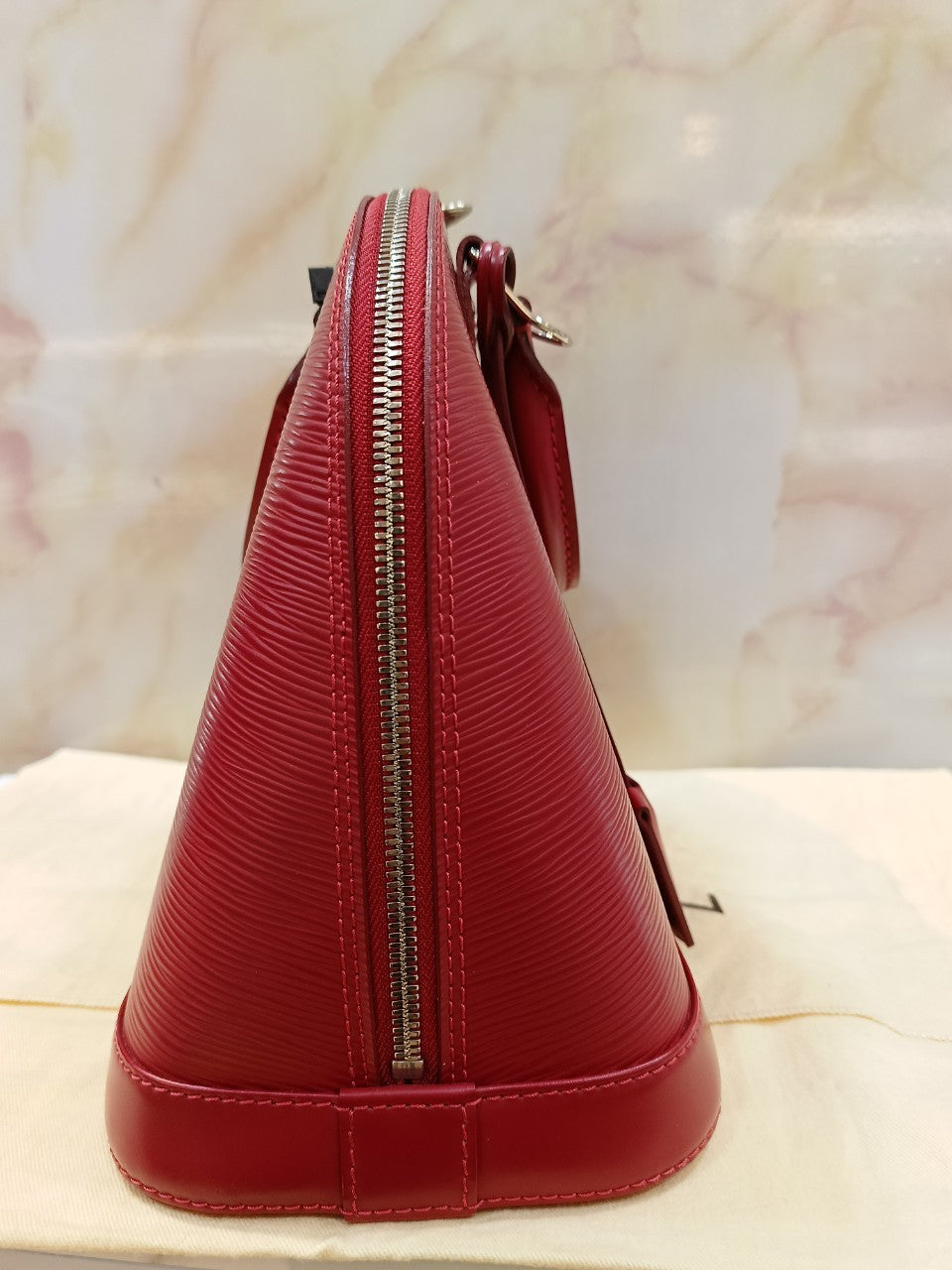 LV Alma PM Epi Red 2012